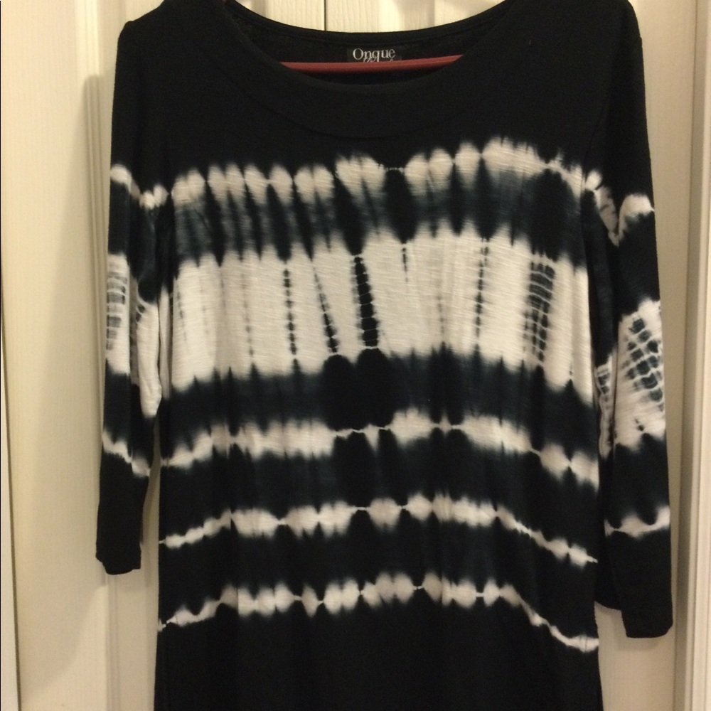 🐝 PD⬇️ black and white top size L